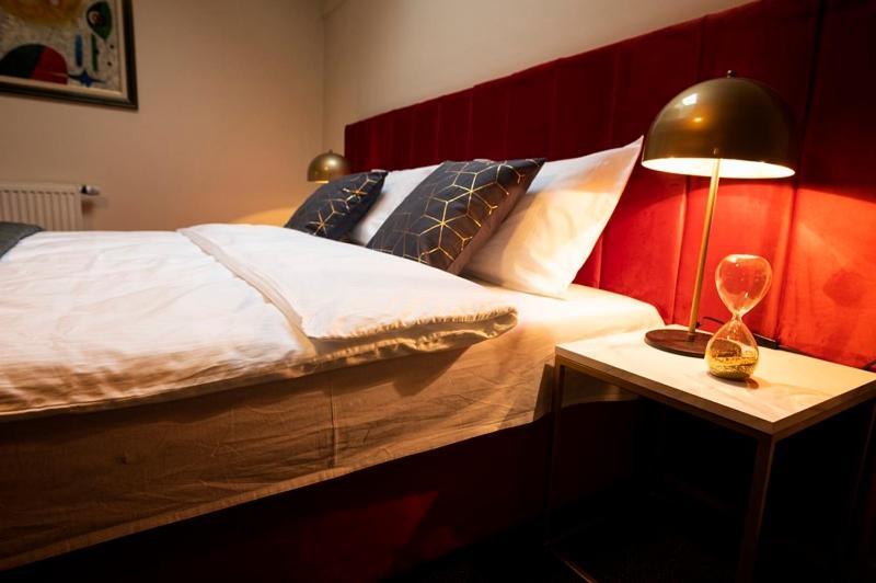 Myway Hotel Slavonski Brod Buitenkant foto