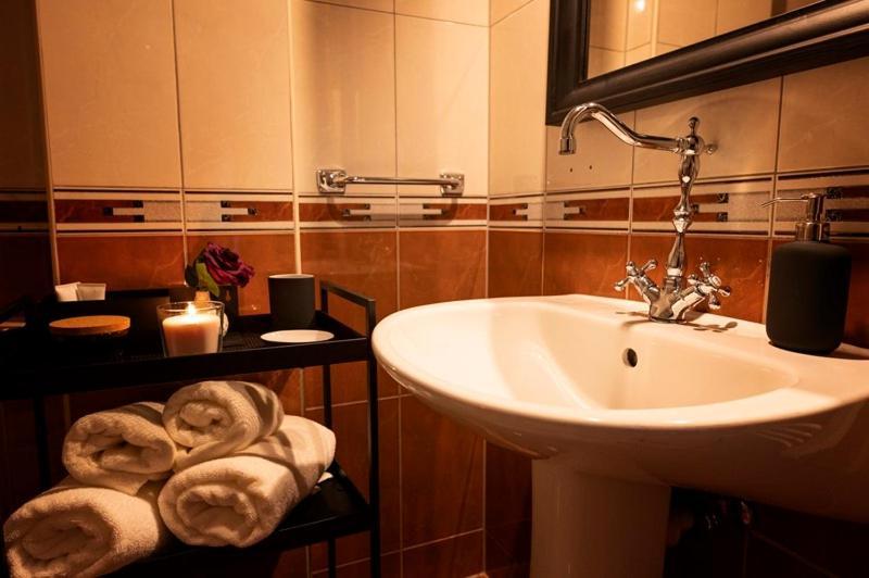Myway Hotel Slavonski Brod Buitenkant foto
