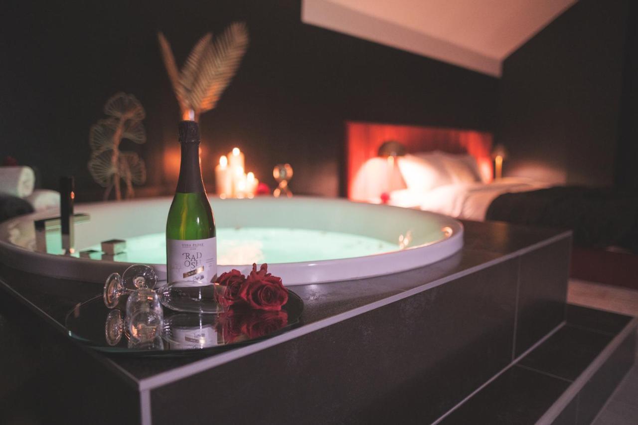 Myway Hotel Slavonski Brod Buitenkant foto