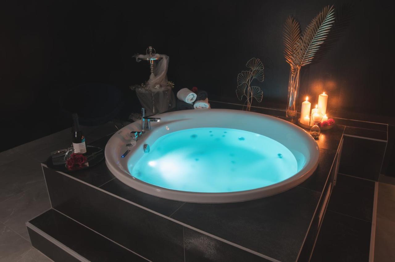 Myway Hotel Slavonski Brod Buitenkant foto